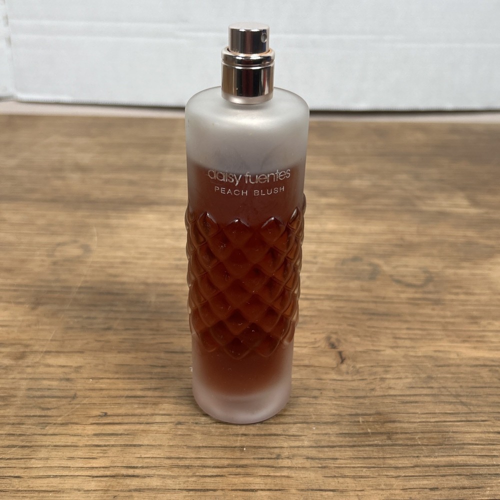 Daisy Fuentes Peach Blush 3.4 Oz Parfum Spray (P)